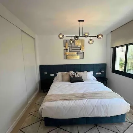 Apartment Modern Townhouse/3bdrms/7m Banus *