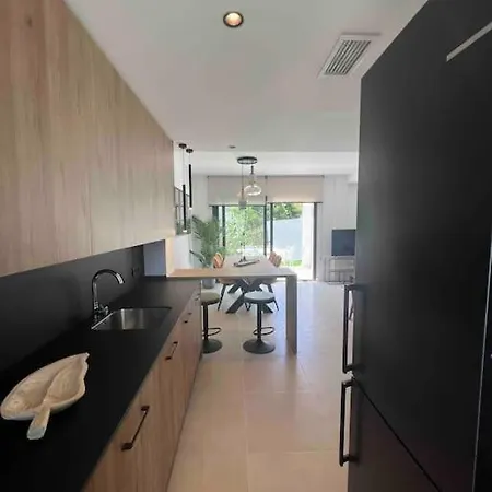 Apartment Modern Townhouse/3bdrms/7m Banus
