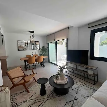 Modern Townhouse/3bdrms/7m Banus Apartment Estepona
