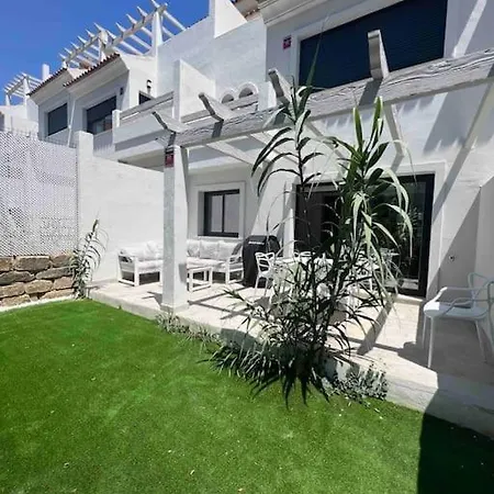 Modern Townhouse/3bdrms/7m Banus Estepona
