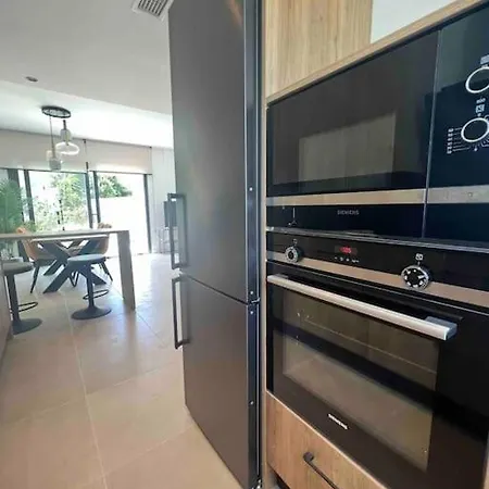 Modern Townhouse/3bdrms/7m Banus *