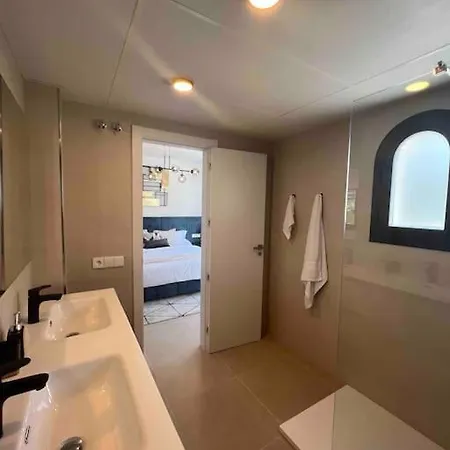 Modern Townhouse/3bdrms/7m Banus Estepona